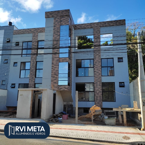 Serviço realizado pela RVI Meta Alumínios e Vidros